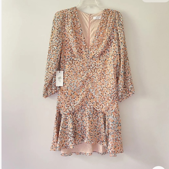 Ali & Jay Point Dume Ruched Dress Pink - Ruched Front - Size Large. - Picture 3 of 8